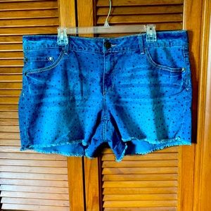 Plus size Star Jean shorts